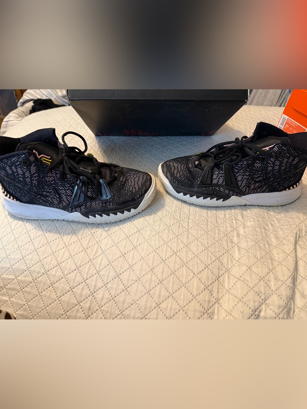 Nike Kyrie 7 (GS) Kids Basketball Shoes - Black/Arctic Punch